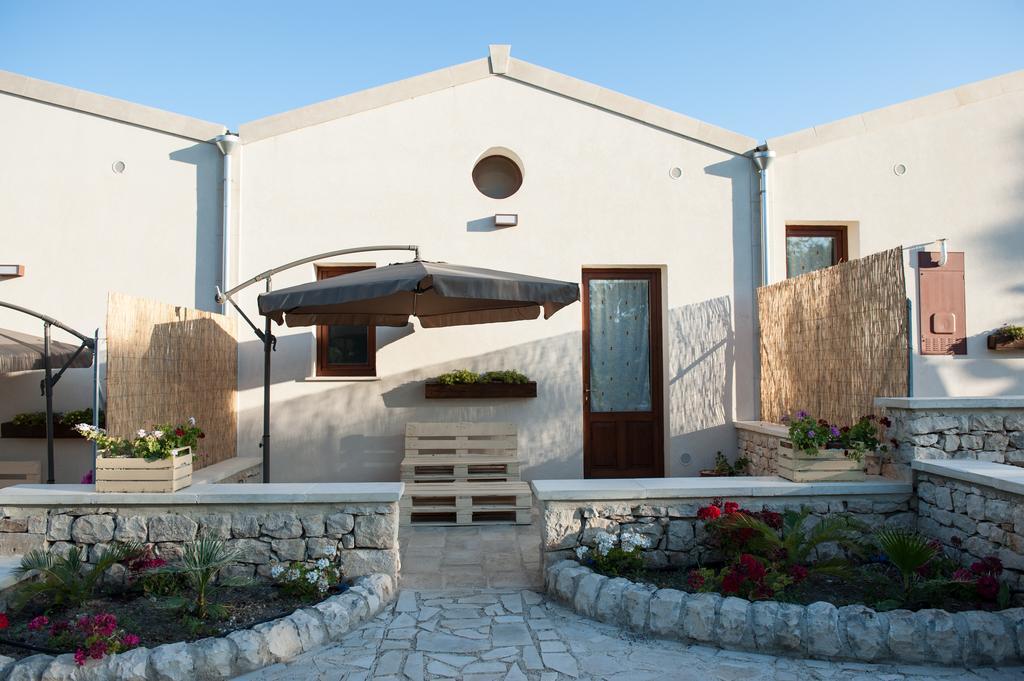 I 5 Sensi Villa มารีนาดิมอดิกา ภายนอก รูปภาพ
